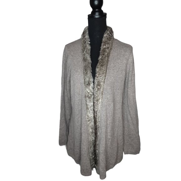 NWT Vertical Design Rabbit Hair Trim Collar Open Cardigan Size Large Women's - Picture 1 of 9